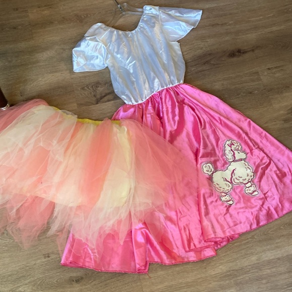 50s pink poodle skirt Halloween costume with tutu one size. Fits medium best - Picture 1 of 10